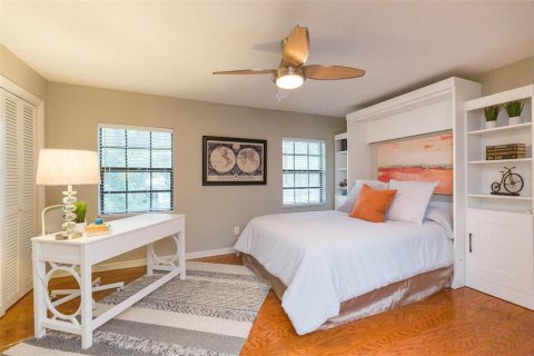 Townhouse in Tampa, Florida 2 bedrooms, 138.98 sq.m. № 1562885 - photo 17
