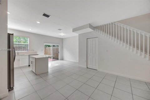 Touwnhouse à louer à Homestead, Floride: 3 chambres, 123.37 m2 № 2088272 - photo 12