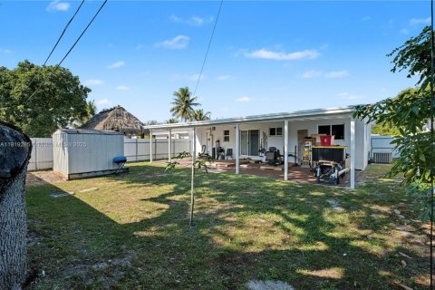 Villa ou maison à vendre à Hollywood, Floride: 3 chambres, 89.19 m2 № 1974880 - photo 21