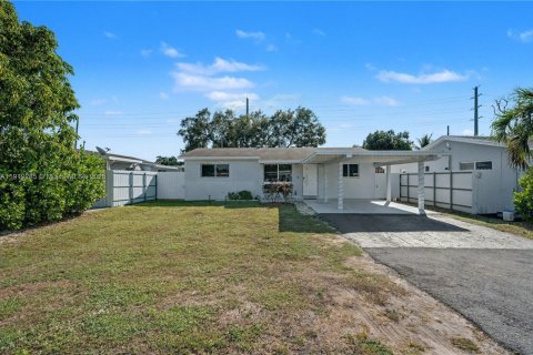 Villa ou maison à vendre à Hollywood, Floride: 3 chambres, 89.19 m2 № 1974880 - photo 3