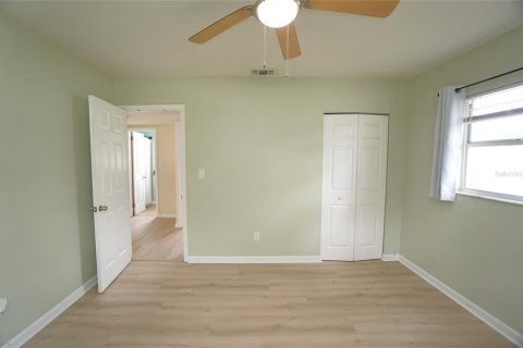 Villa ou maison à louer à Tampa, Floride: 2 chambres, 72.46 m2 № 1910757 - photo 13