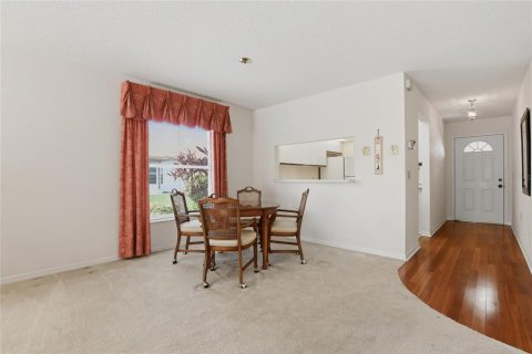 House in Sarasota, Florida 2 bedrooms, 121.98 sq.m. № 2096220 - photo 13
