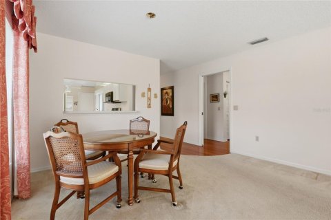 House in Sarasota, Florida 2 bedrooms, 121.98 sq.m. № 2096220 - photo 18