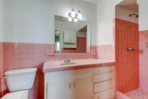 House in Clearwater, Florida 2 bedrooms, 128.58 sq.m. № 1734475 - photo 25