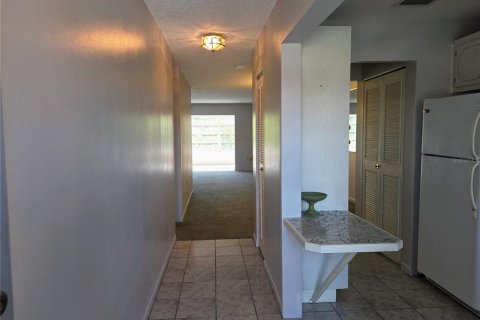 Condo in Gulfport, Florida, 1 bedroom  № 2377889 - photo 3
