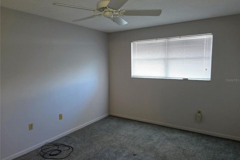 Condo in Gulfport, Florida, 1 bedroom  № 2377889 - photo 20