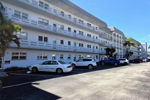 Condo in Gulfport, Florida, 1 bedroom  № 2377889