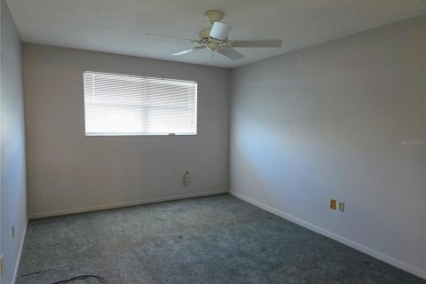 Condo in Gulfport, Florida, 1 bedroom  № 2377889 - photo 17