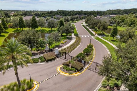 Casa en venta en Wesley Chapel, Florida, 4 dormitorios, 298.31 m2 № 2386013 - foto 7