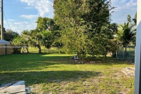Villa ou maison à vendre à Margate, Floride: 3 chambres, 118.64 m2 № 2050214 - photo 2