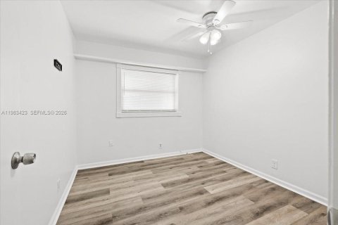 Casa en venta en Margate, Florida, 3 dormitorios, 118.64 m2 № 2050214 - foto 19