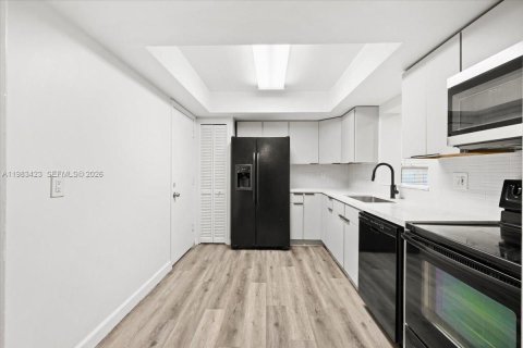 Casa en venta en Margate, Florida, 3 dormitorios, 118.64 m2 № 2050214 - foto 9