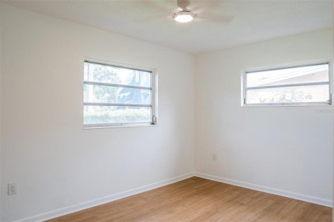 Casa en venta en Orlando, Florida, 3 dormitorios, 83.33 m2 № 1907102 - foto 16
