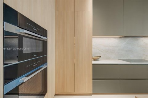 Купить виллу или дом в Майами, Флорида 4 спальни, 319.77м2, № 2050525 - фото 22