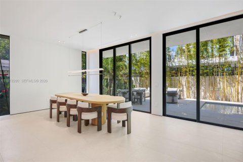 Купить виллу или дом в Майами, Флорида 4 спальни, 319.77м2, № 2050525 - фото 26