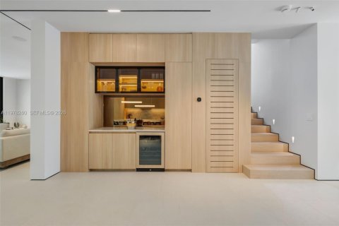 Купить виллу или дом в Майами, Флорида 4 спальни, 319.77м2, № 2050525 - фото 11