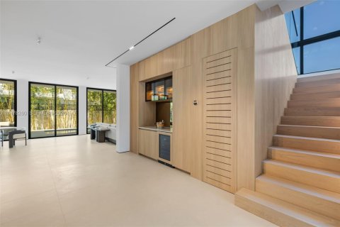 Купить виллу или дом в Майами, Флорида 4 спальни, 319.77м2, № 2050525 - фото 13