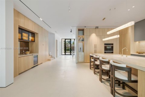 Купить виллу или дом в Майами, Флорида 4 спальни, 319.77м2, № 2050525 - фото 17