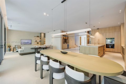 Купить виллу или дом в Майами, Флорида 4 спальни, 319.77м2, № 2050525 - фото 28
