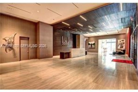 Condo in Miami, Florida  № 2020679 - photo 3