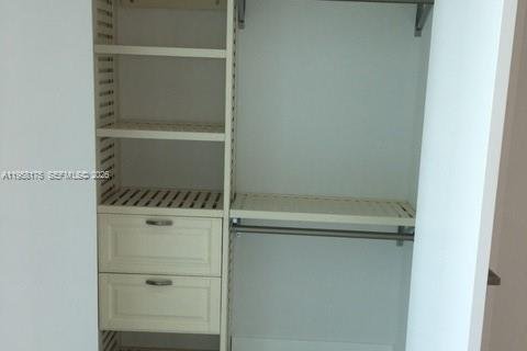 Condo in Miami, Florida  № 2020679 - photo 13