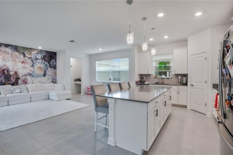 House in Orlando, Florida 4 bedrooms, 231.88 sq.m. № 1847591 - photo 30