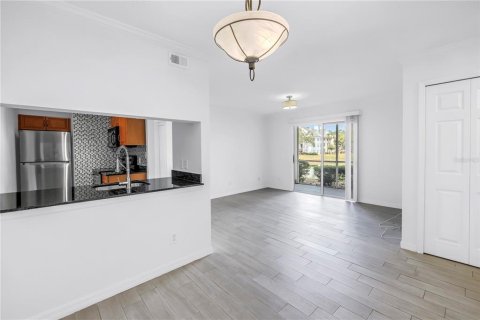 Condo in Palm Harbor, Florida, 1 bedroom  № 1784288 - photo 4