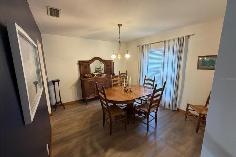 House in Valrico, Florida 3 bedrooms, 257.34 sq.m. № 2405465 - photo 7