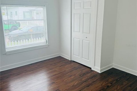 Villa ou maison à louer à Tampa, Floride: 3 chambres, 89.93 m2 № 2107553 - photo 11
