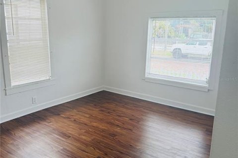 Villa ou maison à louer à Tampa, Floride: 3 chambres, 89.93 m2 № 2107553 - photo 12