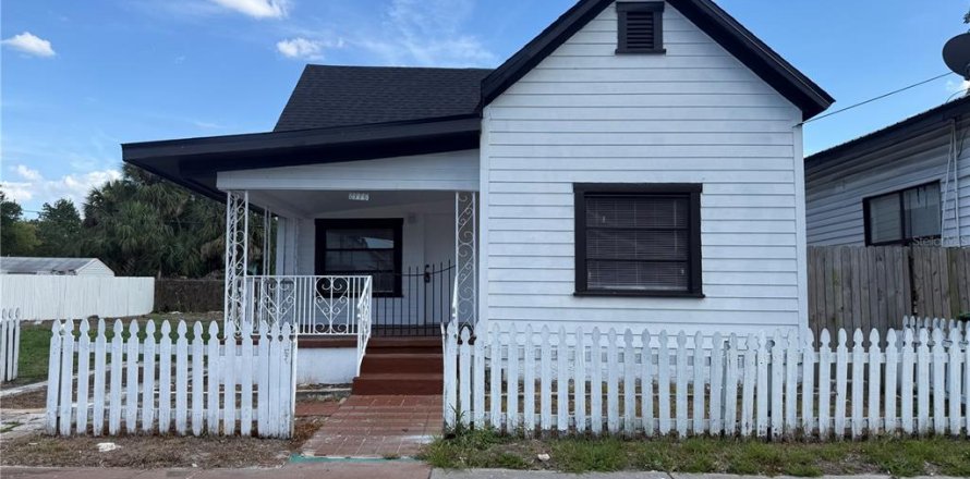 Villa ou maison à Tampa, Floride 3 chambres, 89.93 m2 № 2107553