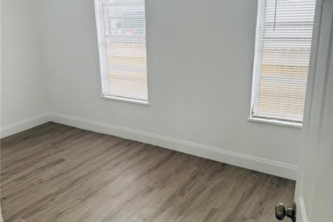 Villa ou maison à louer à Tampa, Floride: 3 chambres, 89.93 m2 № 2107553 - photo 13