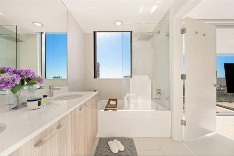 Copropriété à louer à Miami, Floride: 2 chambres, 87.7 m2 № 1984875 - photo 16