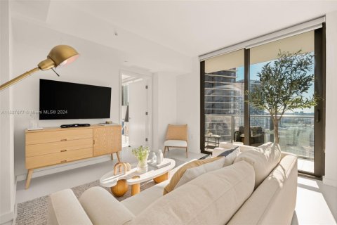 Copropriété à louer à Miami, Floride: 2 chambres, 87.7 m2 № 1984875 - photo 6