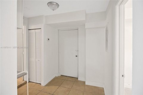 Villa ou maison à vendre à Riviera Beach, Floride: 7 chambres, 169.08 m2 № 2036290 - photo 8