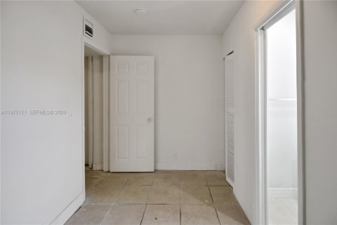 Villa ou maison à vendre à Riviera Beach, Floride: 7 chambres, 169.08 m2 № 2036290 - photo 24