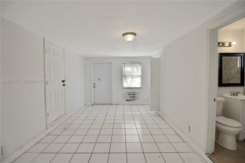 Villa ou maison à vendre à Riviera Beach, Floride: 7 chambres, 169.08 m2 № 2036290 - photo 30