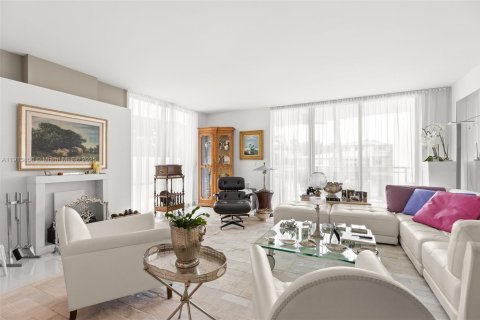 Купить кондоминиум в Бей-Харбор-Айлендс, Флорида 4 спальни, 253.44м2, № 2056502 - фото 4