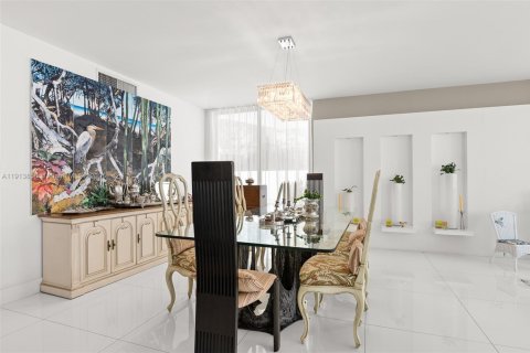 Купить кондоминиум в Бей-Харбор-Айлендс, Флорида 4 спальни, 253.44м2, № 2056502 - фото 14