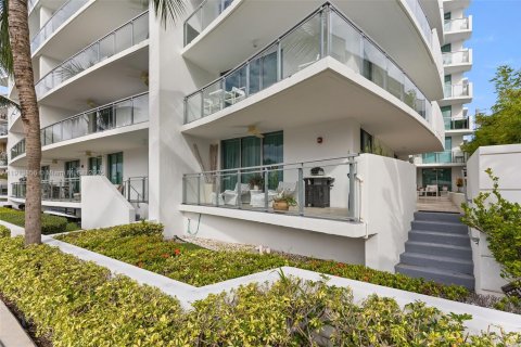 Купить кондоминиум в Бей-Харбор-Айлендс, Флорида 4 спальни, 253.44м2, № 2056502 - фото 16