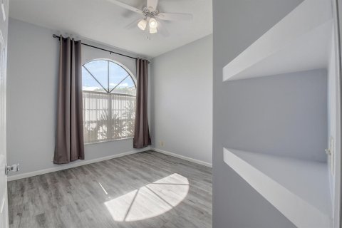 Villa ou maison à louer à Boynton Beach, Floride: 3 chambres, 151.52 m2 № 2271157 - photo 22