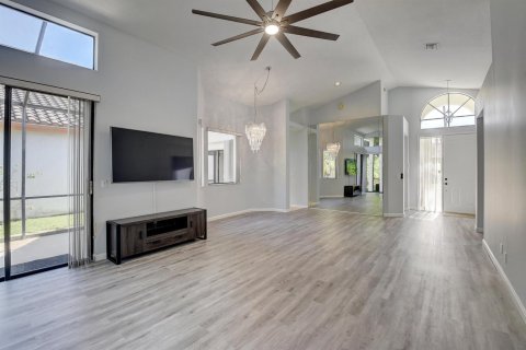 Villa ou maison à louer à Boynton Beach, Floride: 3 chambres, 151.52 m2 № 2271157 - photo 8