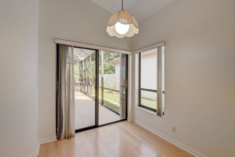 Villa ou maison à louer à Boynton Beach, Floride: 3 chambres, 151.52 m2 № 2271157 - photo 16