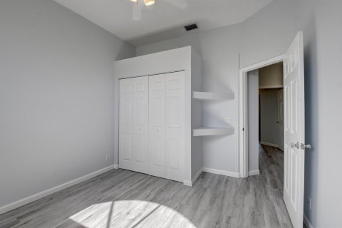 Villa ou maison à louer à Boynton Beach, Floride: 3 chambres, 151.52 m2 № 2271157 - photo 24