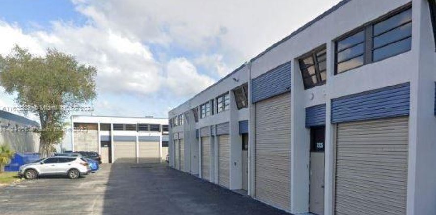 Propiedad comercial en Miami, Florida № 1221489