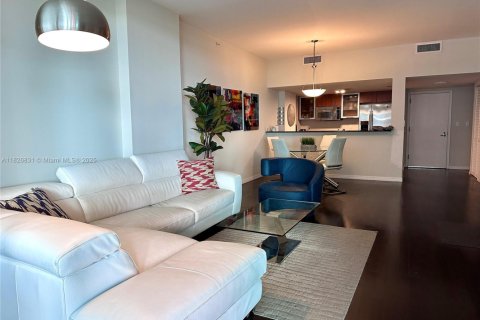 Кондоминиум с 1 спальней в Майами, Флорида № 2013909