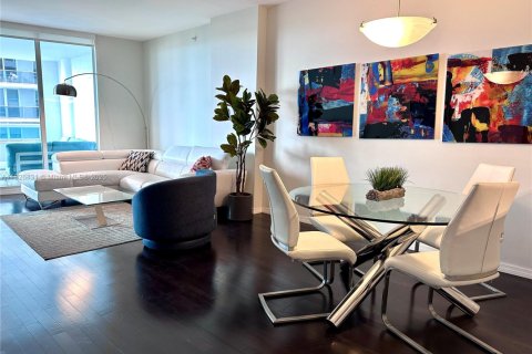 Снять в аренду кондоминиум в Майами, Флорида 1 спальня, 88.63м2, № 2013909 - фото 5