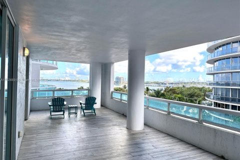 Снять в аренду кондоминиум в Майами, Флорида 1 спальня, 88.63м2, № 2013909 - фото 18