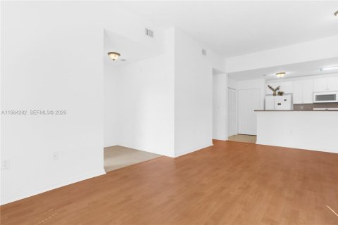 Купить кондоминиум в Катлер-Бей, Флорида 2 спальни, 105.82м2, № 2049553 - фото 15