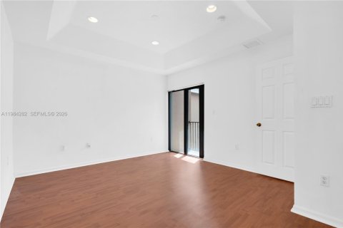 Купить кондоминиум в Катлер-Бей, Флорида 2 спальни, 105.82м2, № 2049553 - фото 19